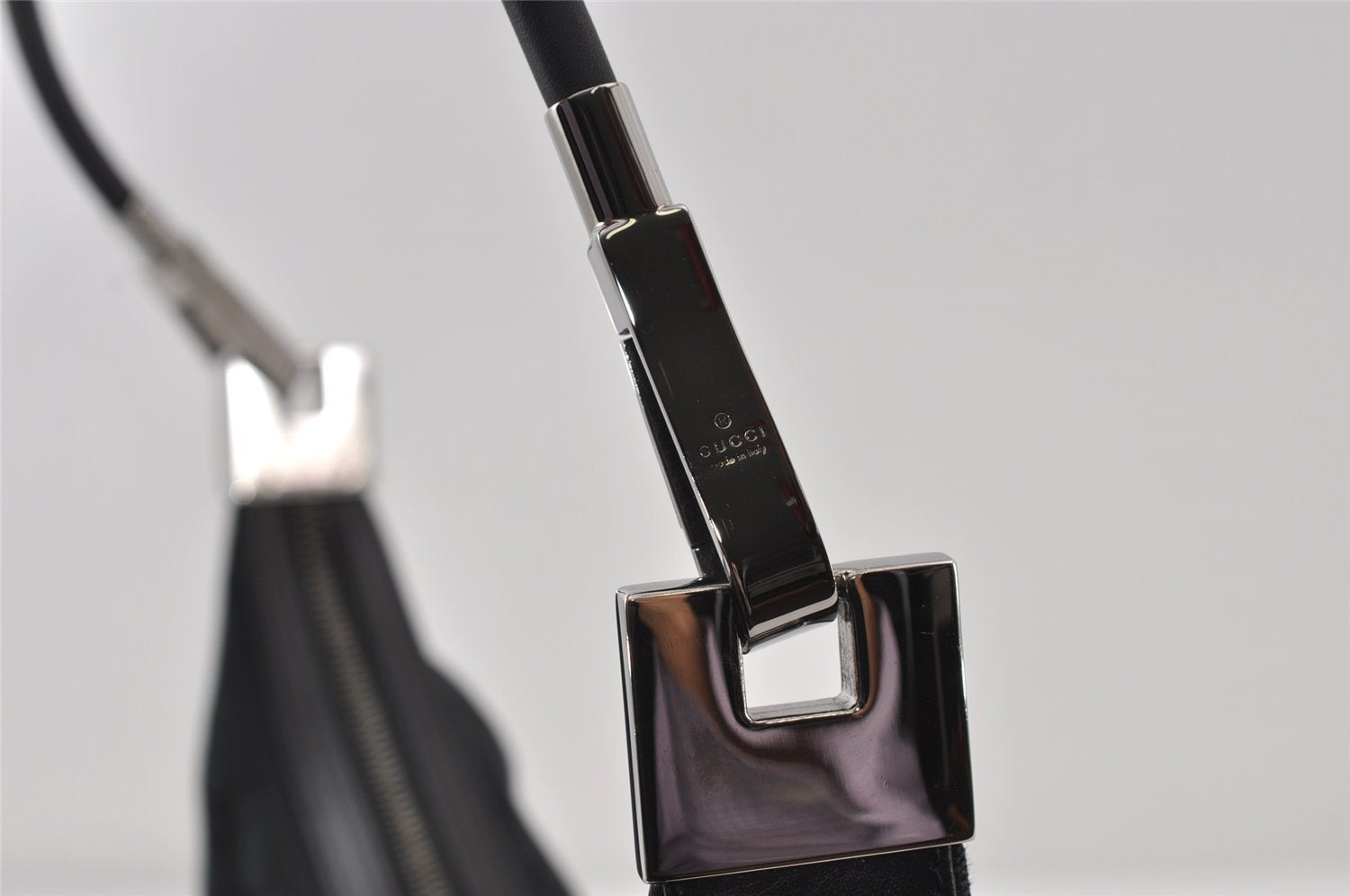 Authentic GUCCI Vintage Shoulder Bag Purse GG Canvas Leather 0013814 Black 7935I