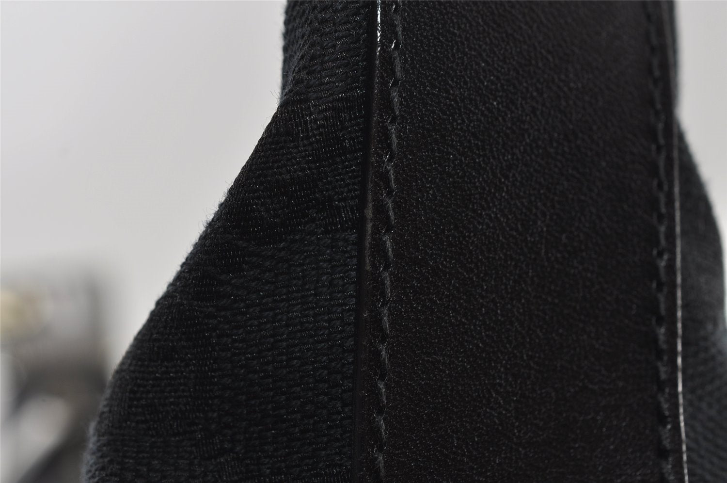 Authentic GUCCI Vintage Shoulder Bag Purse GG Canvas Leather 0013814 Black 7935I