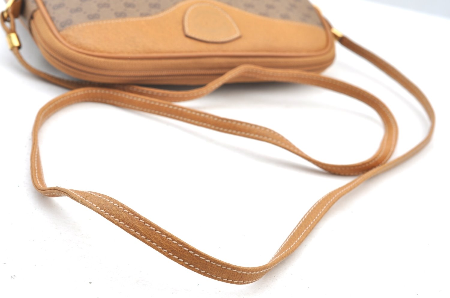 Authentic GUCCI Micro GG PVC Leather Shoulder Cross Body Bag Purse Brown 7937G