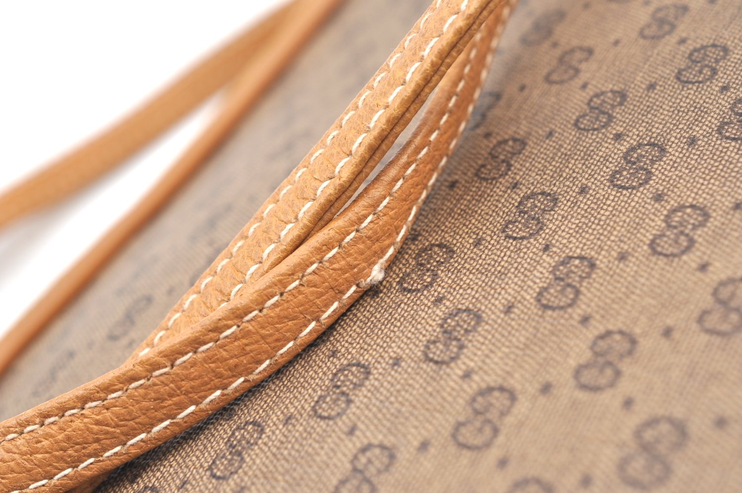 Authentic GUCCI Micro GG PVC Leather Shoulder Cross Body Bag Purse Brown 7937G