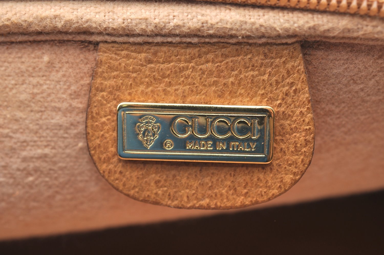 Authentic GUCCI Micro GG PVC Leather Shoulder Cross Body Bag Purse Brown 7937G