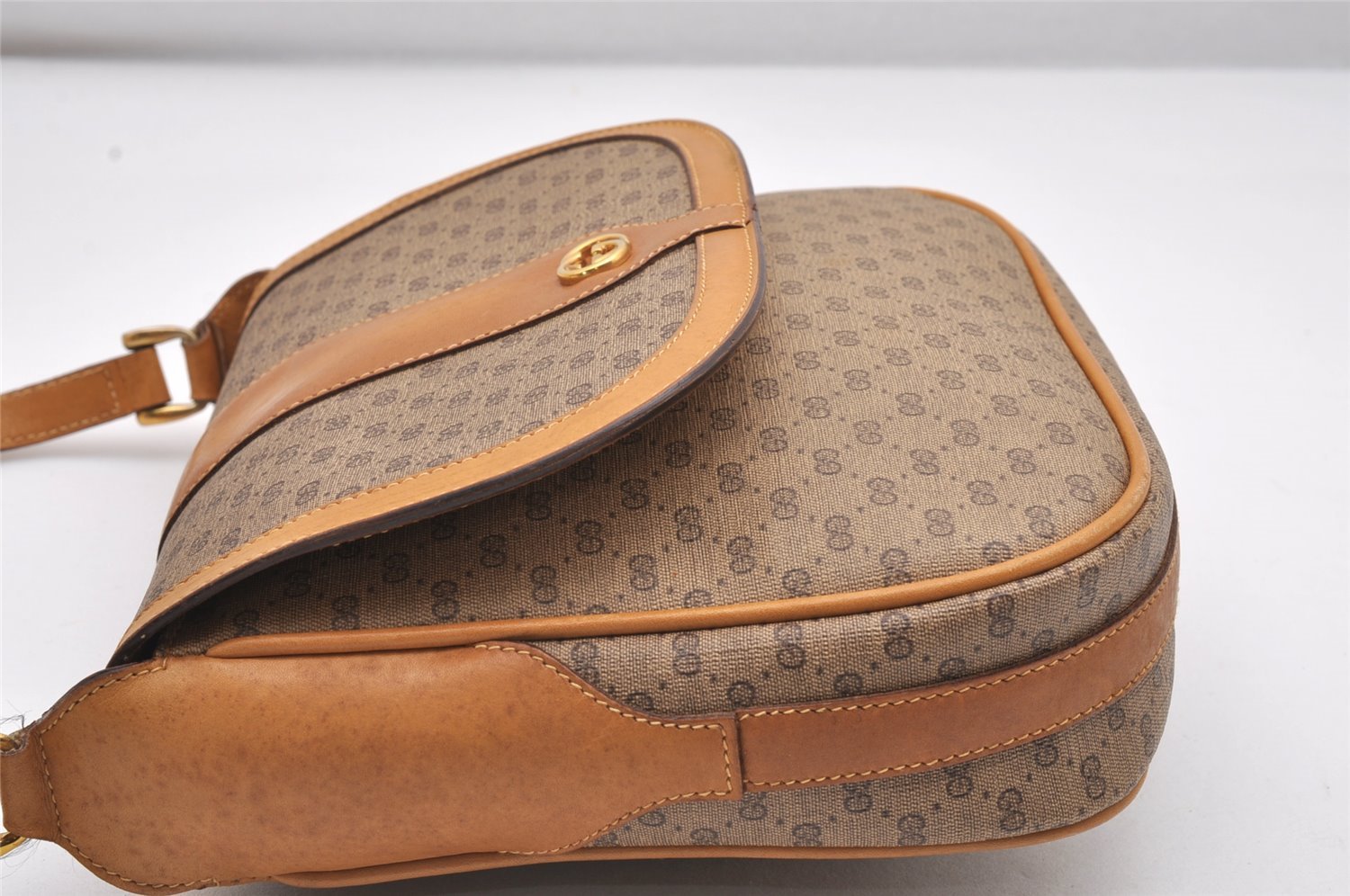 Authentic GUCCI Micro GG PVC Leather Shoulder Cross Bag Purse Brown 7945I