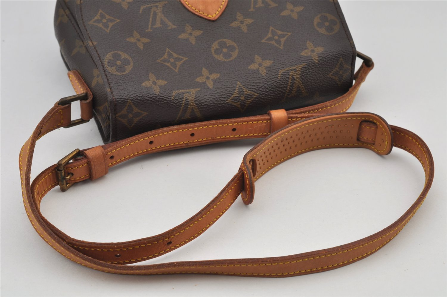 Authentic Louis Vuitton Monogram Saint Cloud MM M51243 Shoulder Cross Bag 7946J