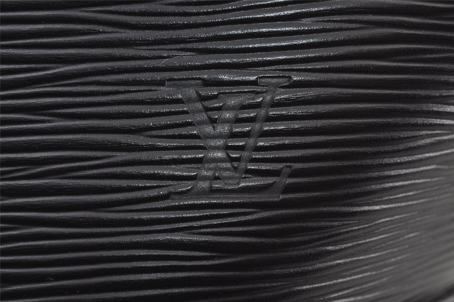 Auth Louis Vuitton Epi Saint Jacques Shopping Shoulder Bag Black M52262 LV 7947J