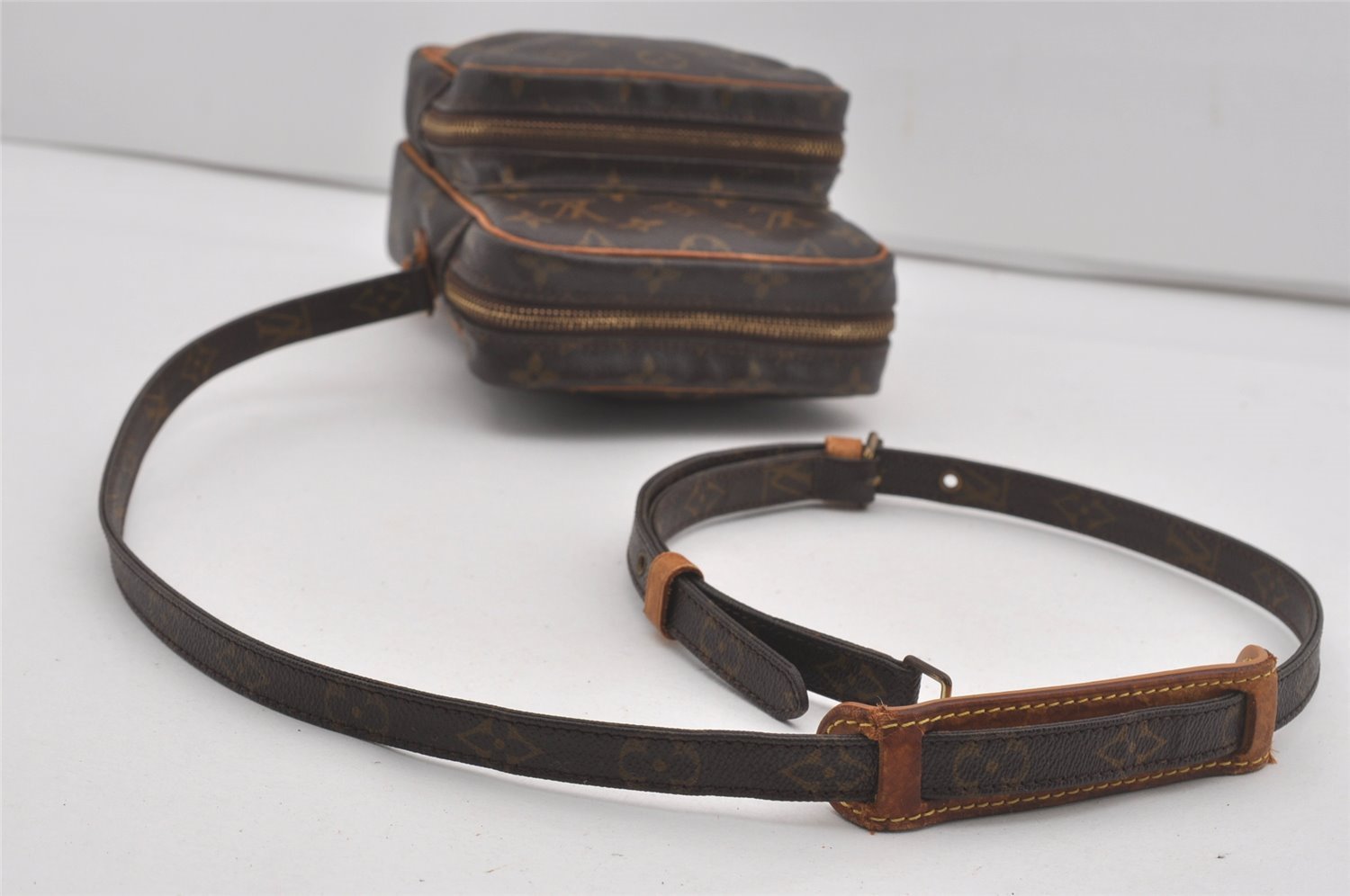 Authentic Louis Vuitton Monogram Amazone Shoulder Cross Bag M45236 LV Junk 7949I