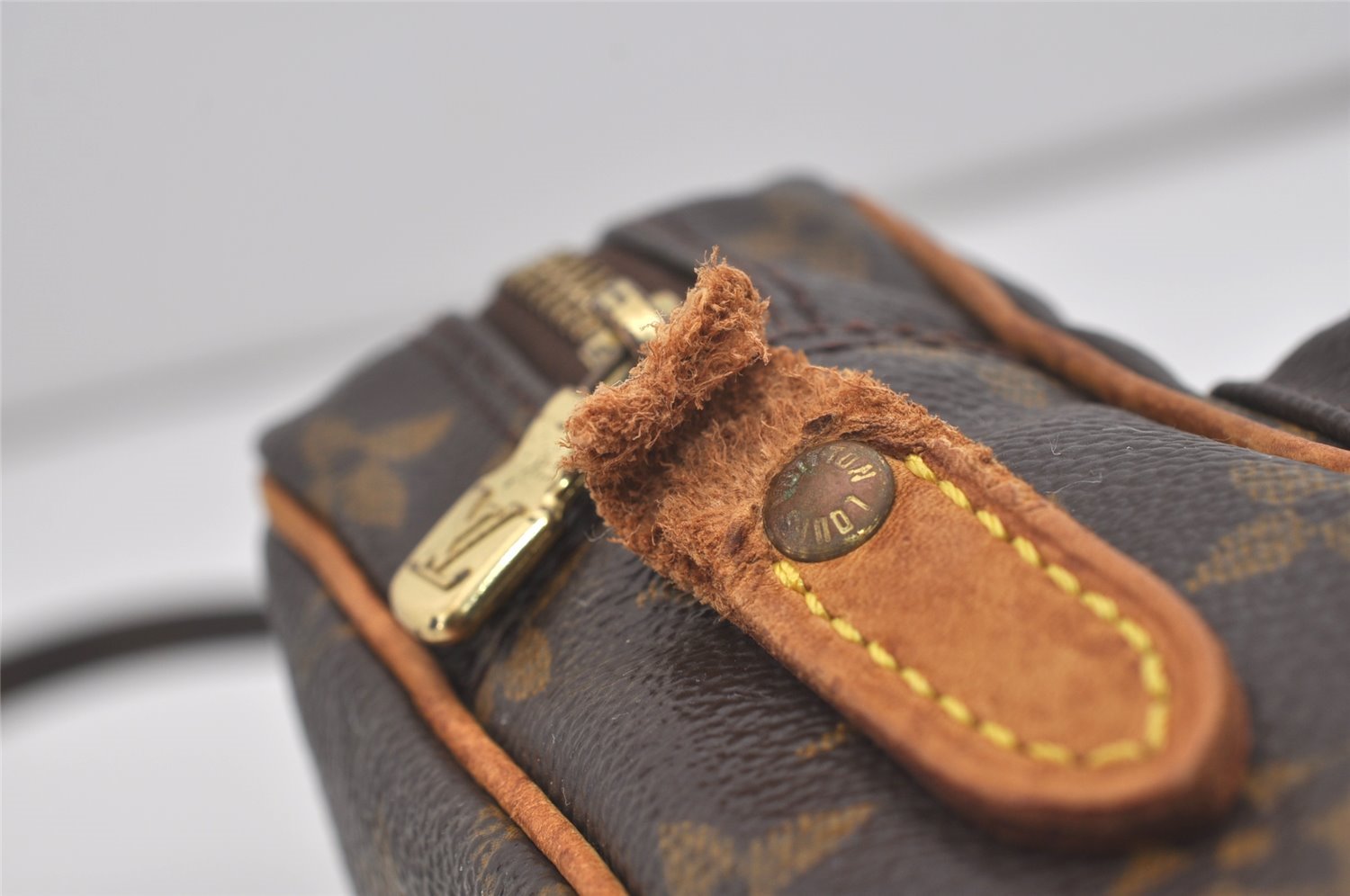 Authentic Louis Vuitton Monogram Amazone Shoulder Cross Bag M45236 LV Junk 7949I