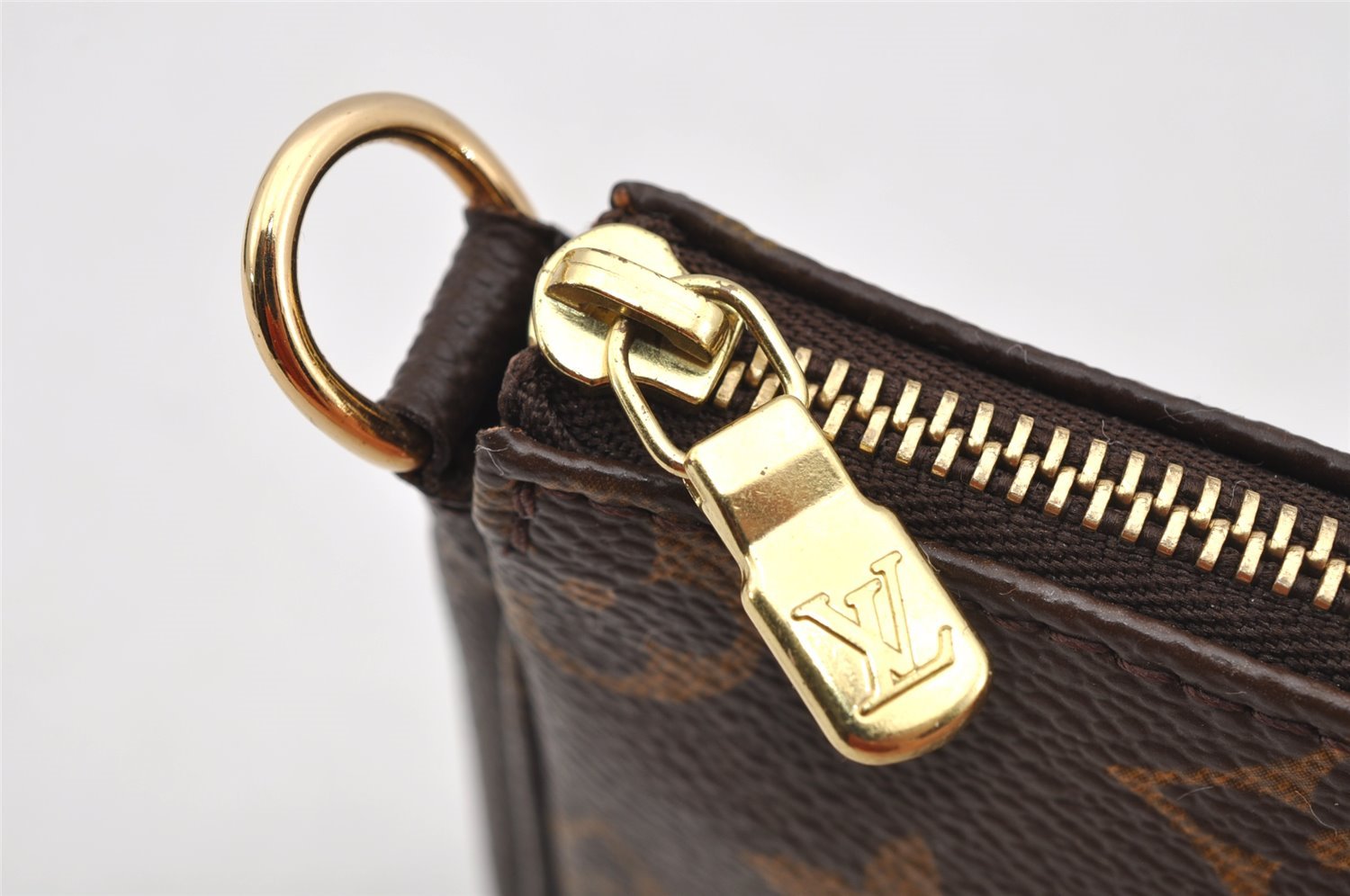 Authentic Louis Vuitton Monogram Pouch For Bucket PM LV 7950I