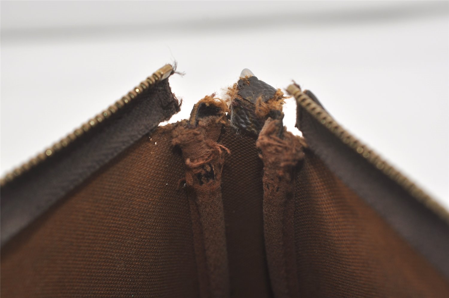 Authentic Louis Vuitton Monogram Pochette Accessoires Pouch M51980 LV 7952I