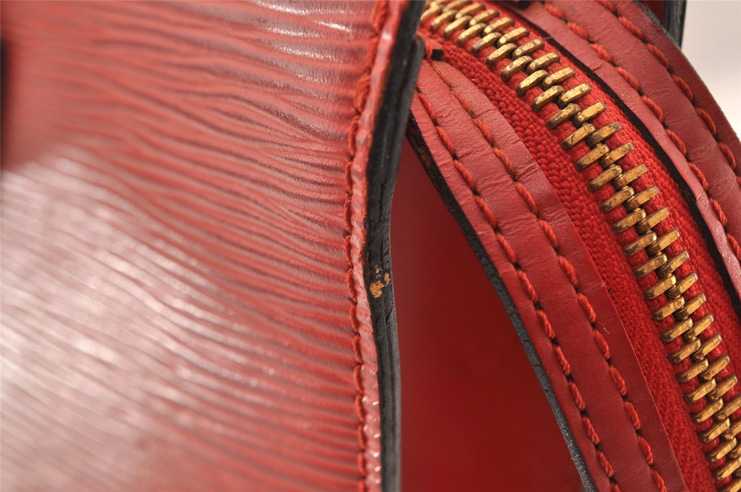 Authentic Louis Vuitton Epi Saint Jacques Hand Bag Red M52277 LV 7955I