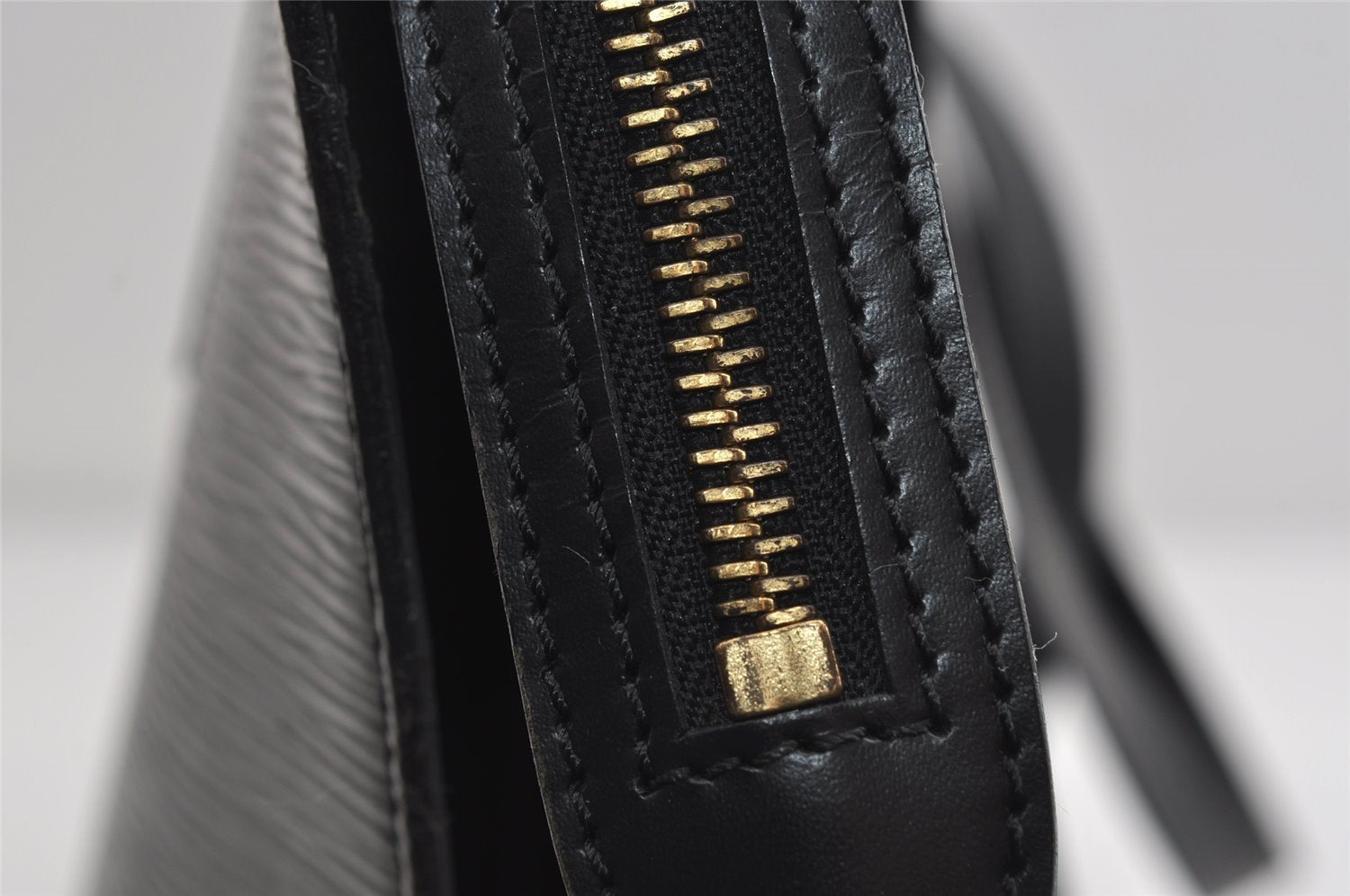 Auth Louis Vuitton Epi Saint Jacques Shopping Shoulder Bag Black M52262 LV 7956I