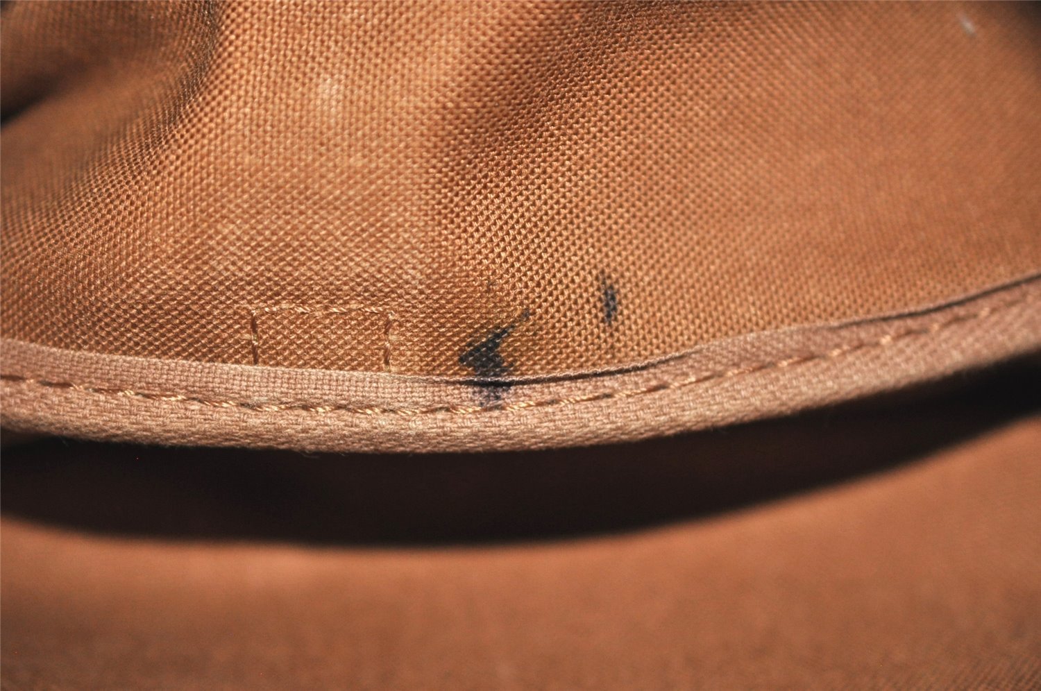 Authentic Louis Vuitton Monogram Saumur 30 Shoulder Cross Bag M42256 LV 7964J