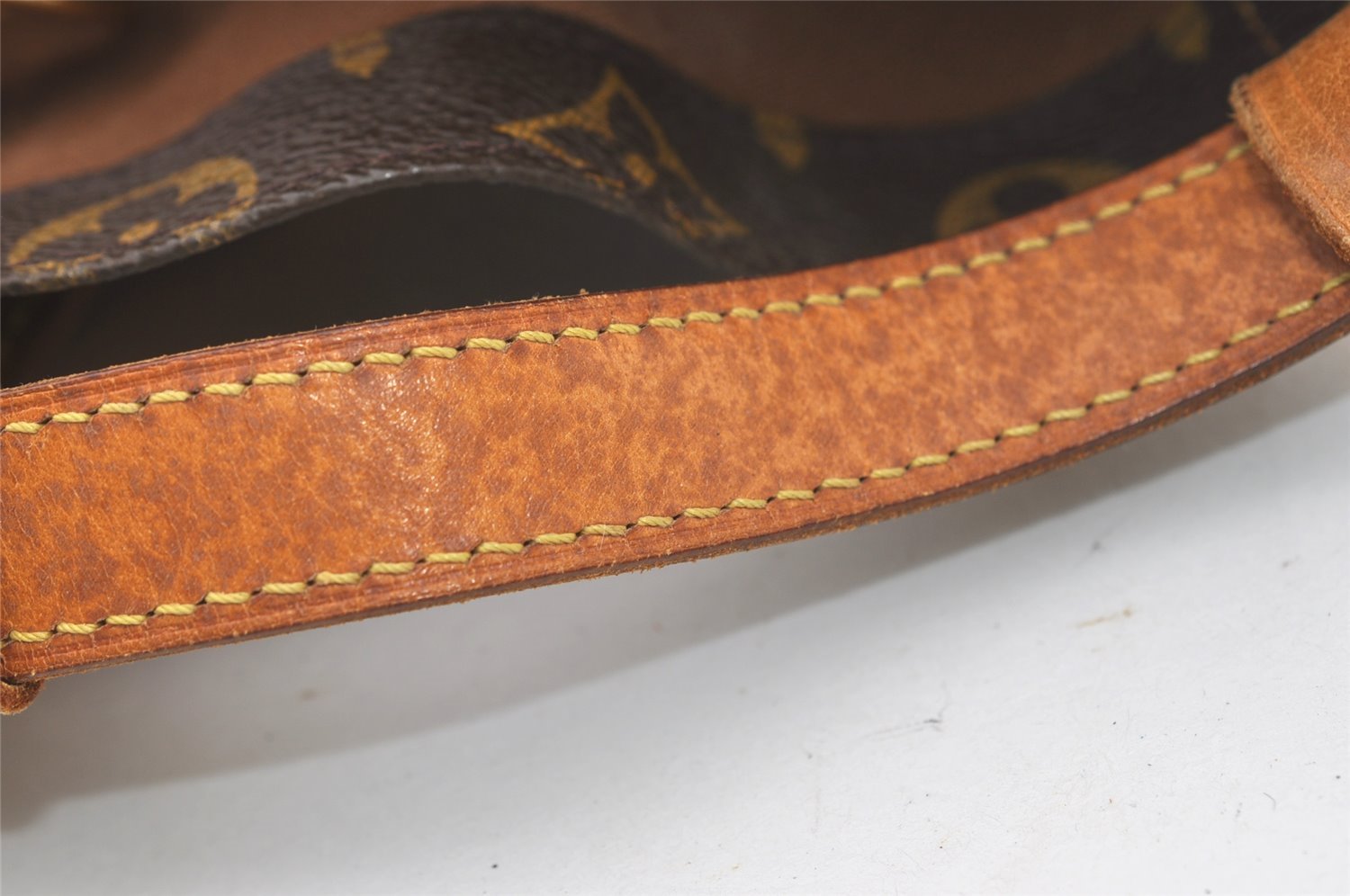 Authentic Louis Vuitton Monogram Randonnee GM Shoulder Bag M42244 LV 7967J