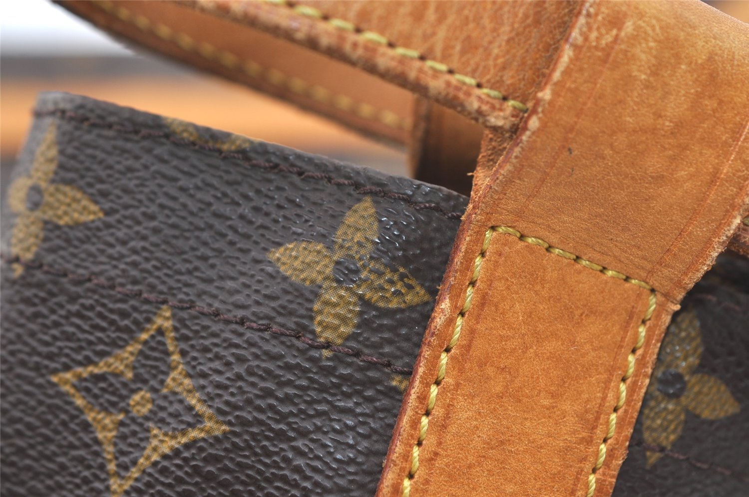 Authentic Louis Vuitton Monogram Randonnee GM Shoulder Bag M42244 LV 7967J