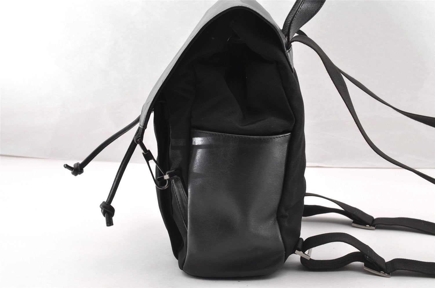 Authentic GUCCI Vintage Drawstring Backpack Nylon Leather 0030233 Black 7989I