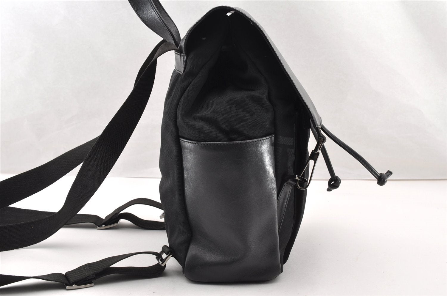 Authentic GUCCI Vintage Drawstring Backpack Nylon Leather 0030233 Black 7989I