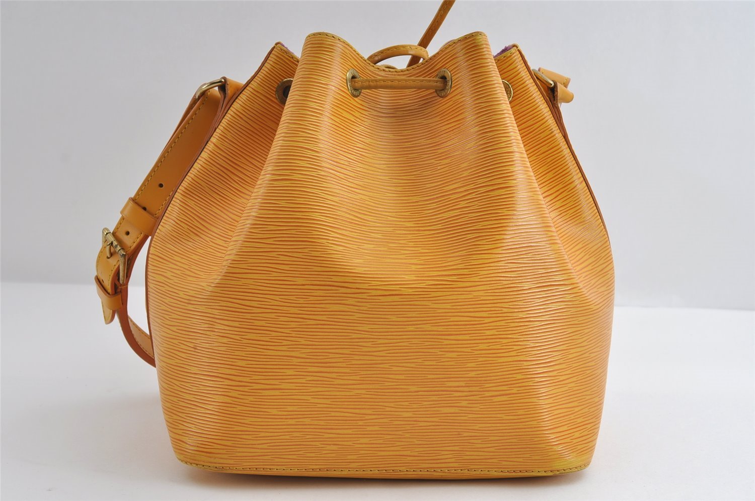Authentic Louis Vuitton Epi Petit Noe Drawstring Bag Yellow M44109 LV 7993I