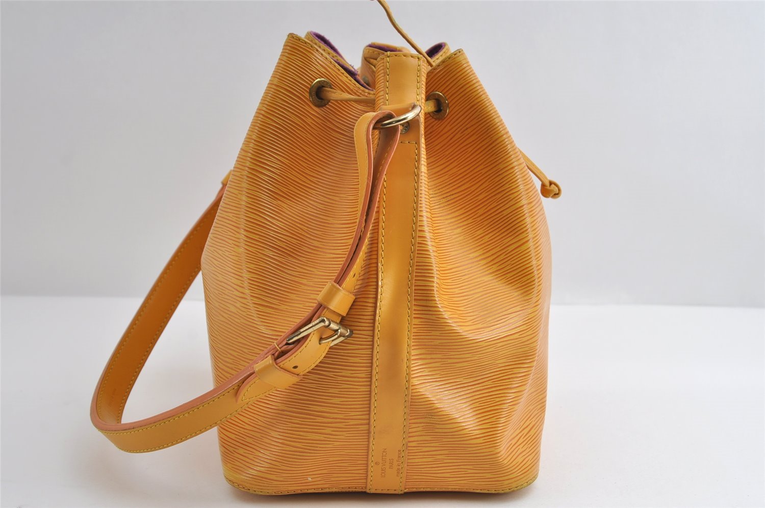 Authentic Louis Vuitton Epi Petit Noe Drawstring Bag Yellow M44109 LV 7993I