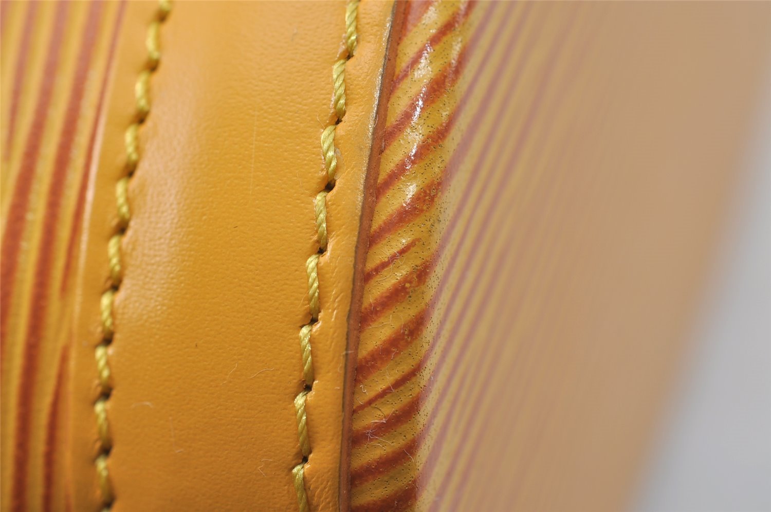 Authentic Louis Vuitton Epi Saint Jacques Hand Bag Yellow M52279 LV 7997I