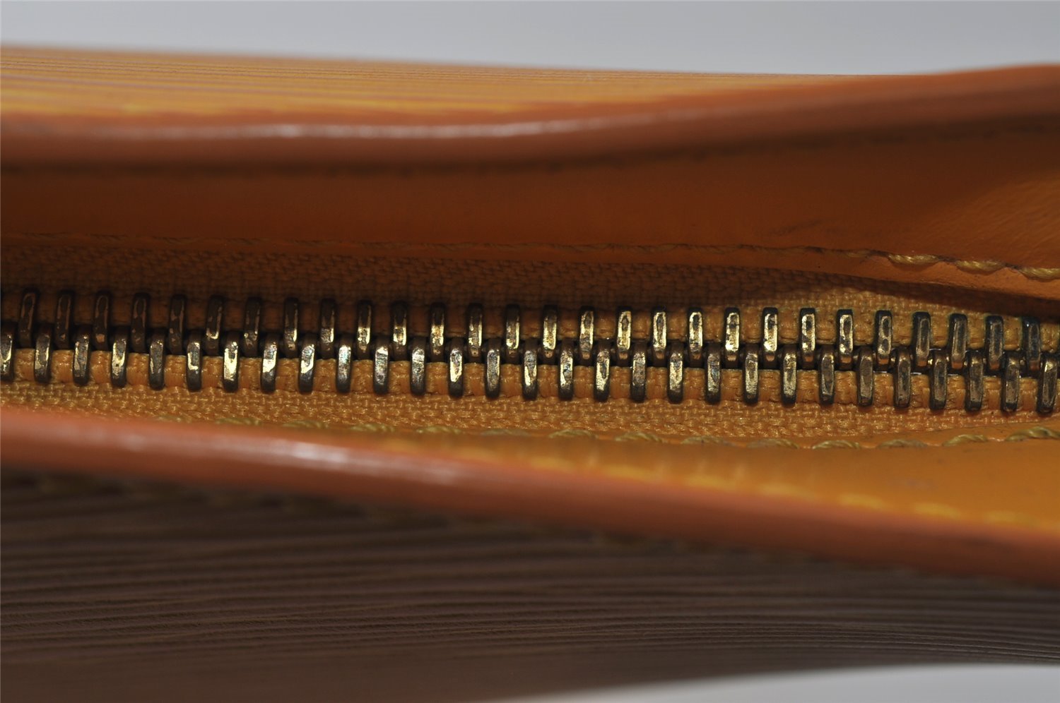 Authentic Louis Vuitton Epi Saint Jacques Hand Bag Yellow M52279 LV 7997I