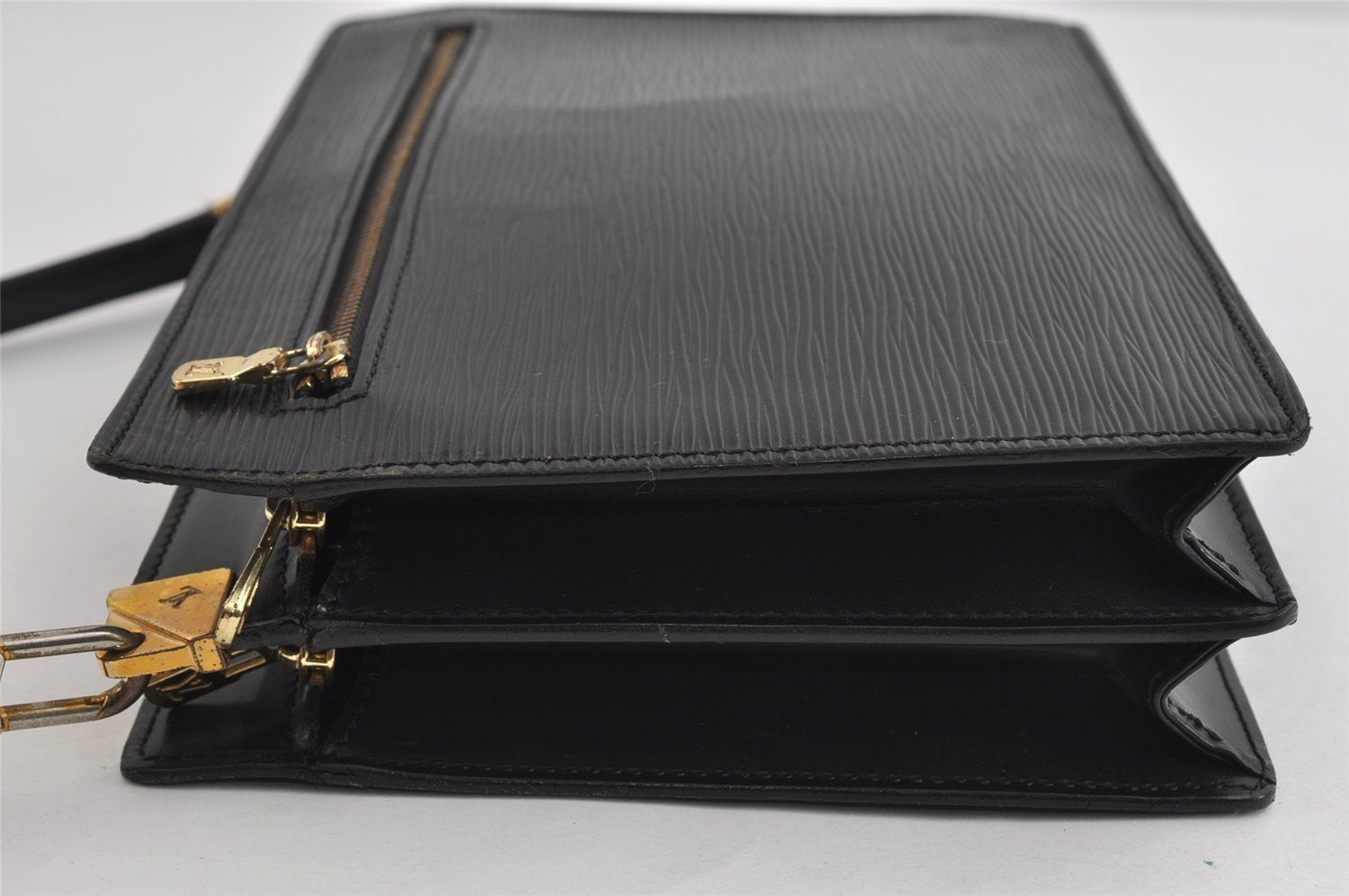 Authentic Louis Vuitton Epi Enghien 2Way Shoulder Clutch Bag M52112 Black 7999I