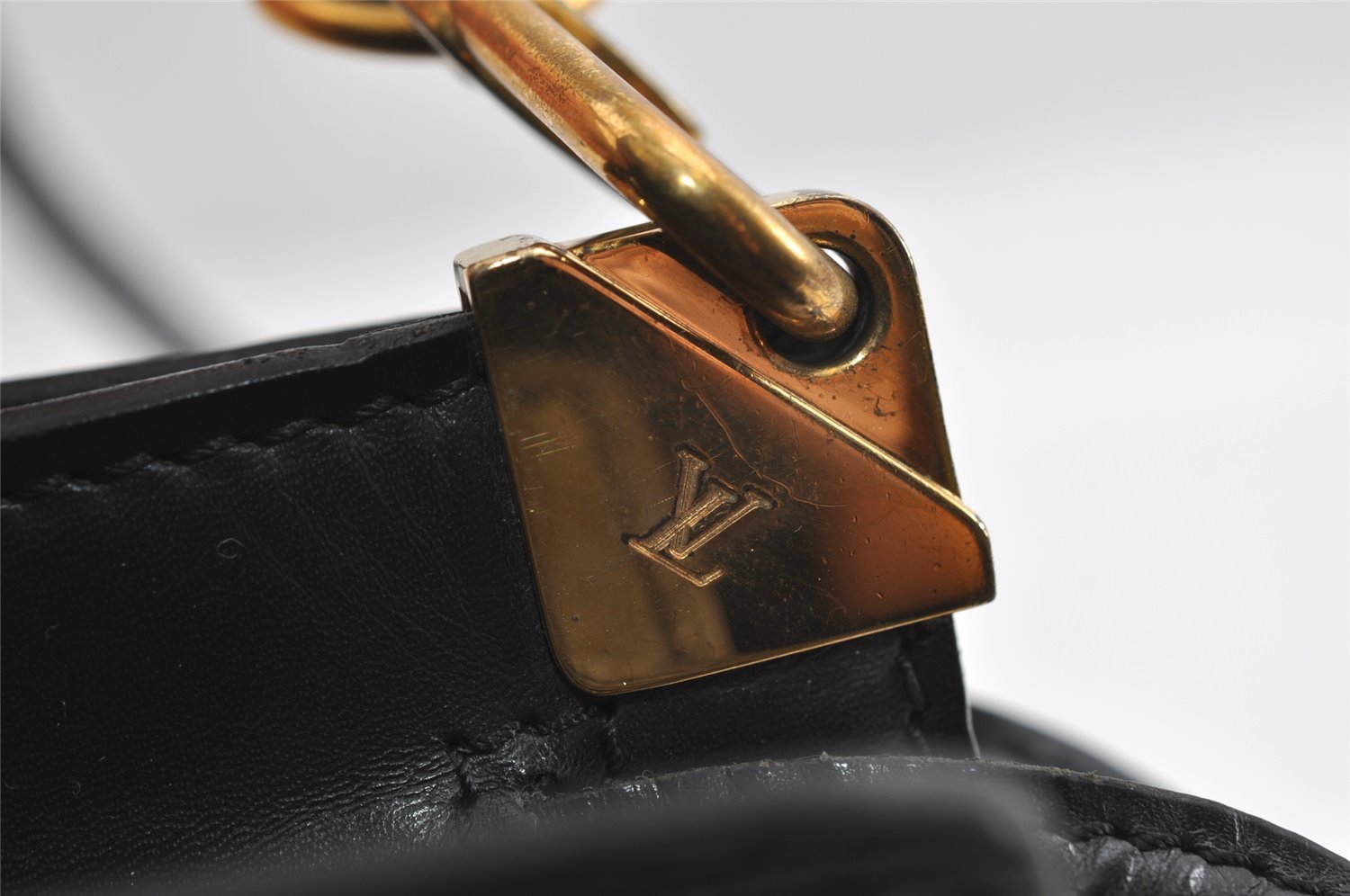 Authentic Louis Vuitton Epi Enghien 2Way Shoulder Clutch Bag M52112 Black 7999I