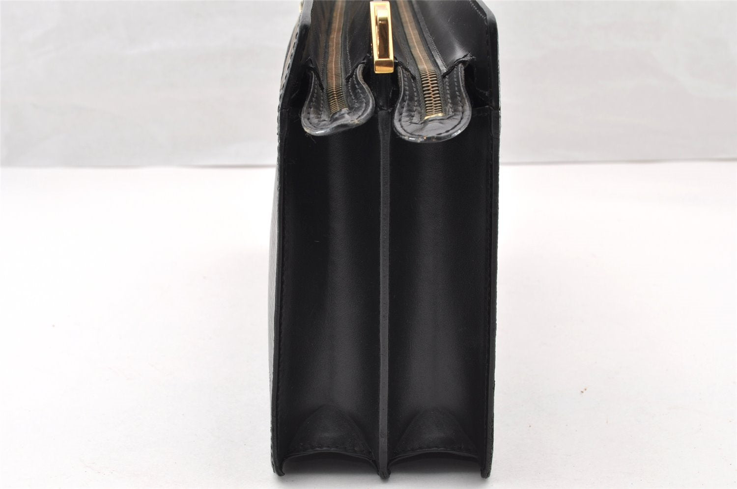 Authentic Louis Vuitton Epi Enghien 2Way Shoulder Clutch Bag M52112 Black 8000I