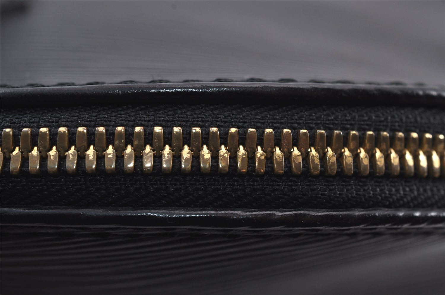 Authentic Louis Vuitton Epi Alma PM Hand Bag Black M40302 LV 8000J