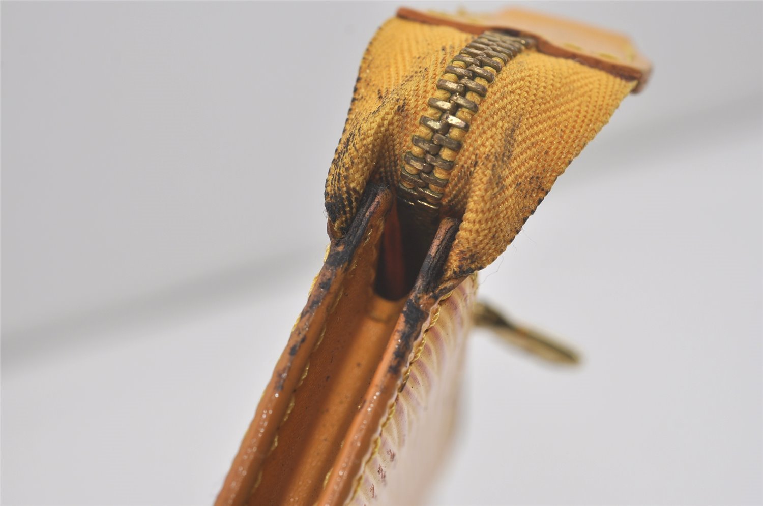 Authentic Louis Vuitton Epi Pochette Accessoires Pouch Yellow M52959 Junk 8002I