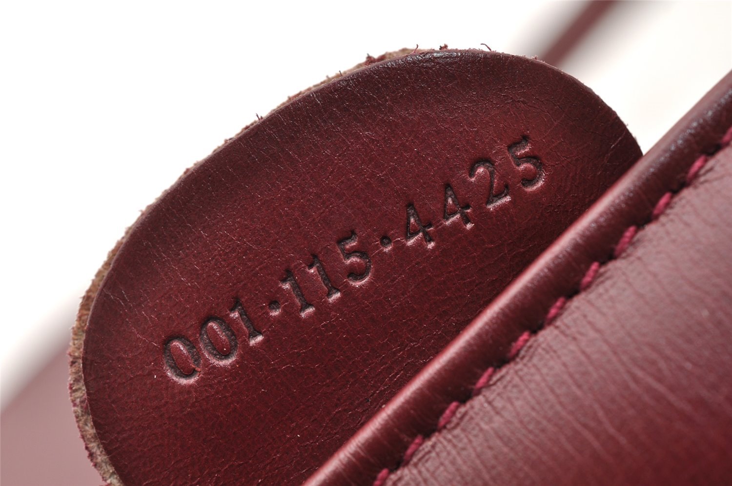 Authentic GUCCI Vintage Shoulder Cross Body Bag Purse Leather Bordeaux 8004I