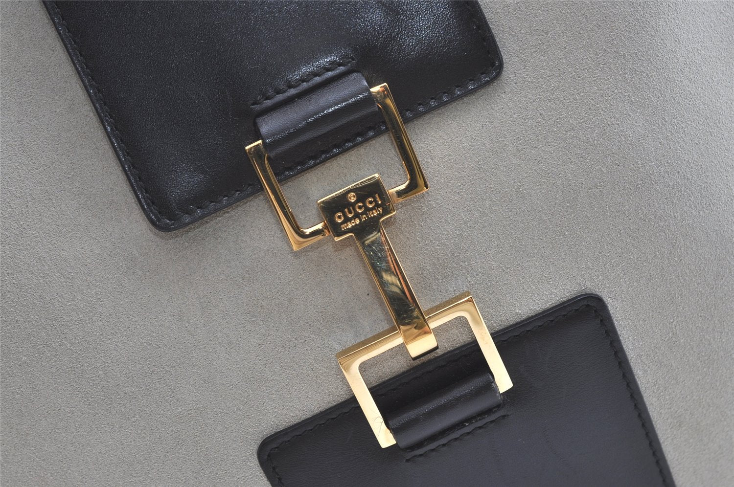 Authentic GUCCI Vintage Shoulder Bag Suede Leather 0014129 Light Gray 8016J