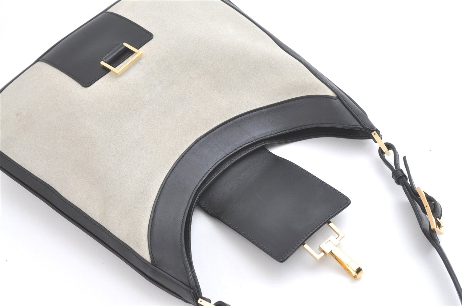 Authentic GUCCI Vintage Shoulder Bag Suede Leather 0014129 Light Gray 8016J