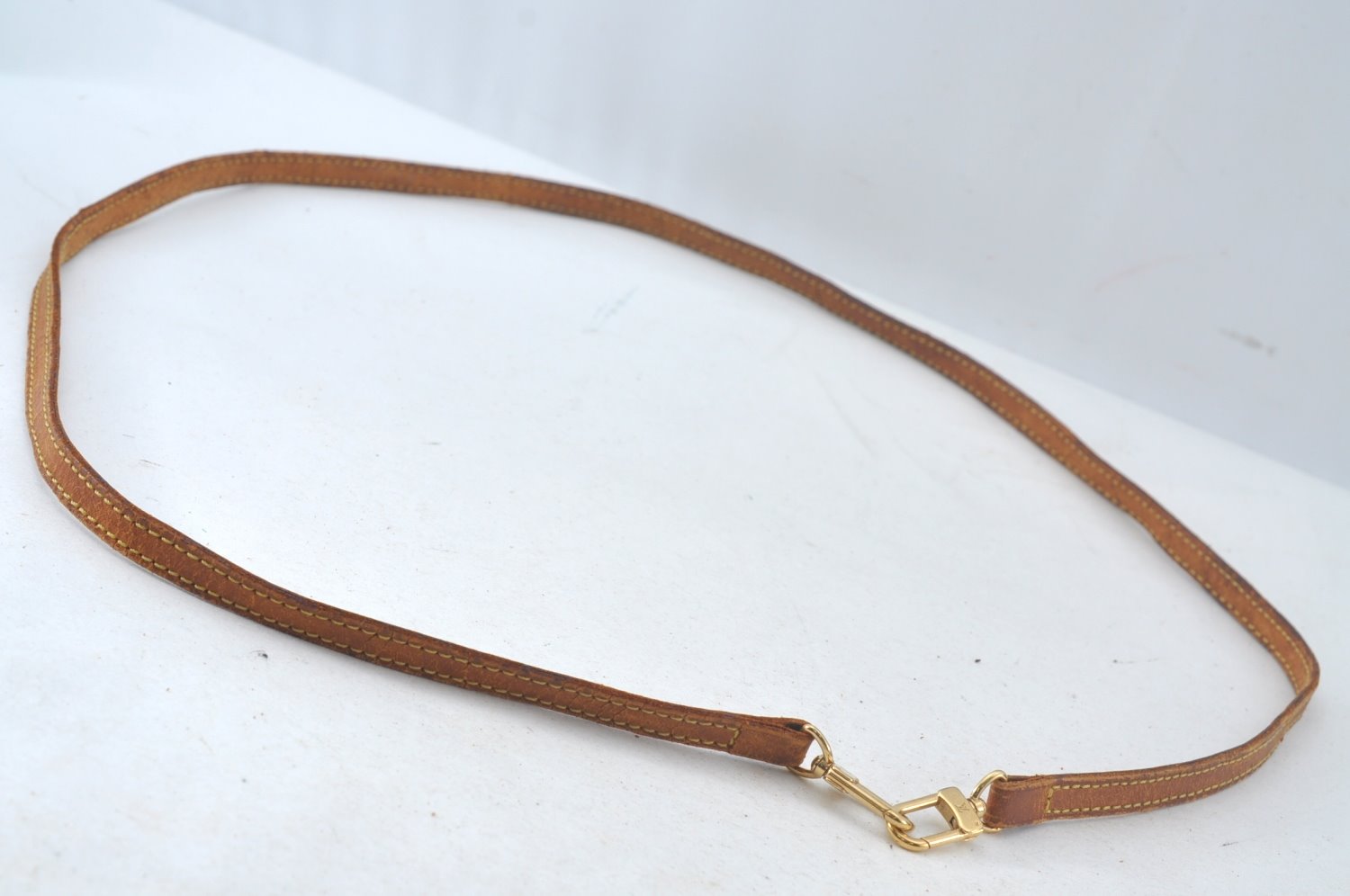 Authentic Louis Vuitton Leather Shoulder Strap 45.7