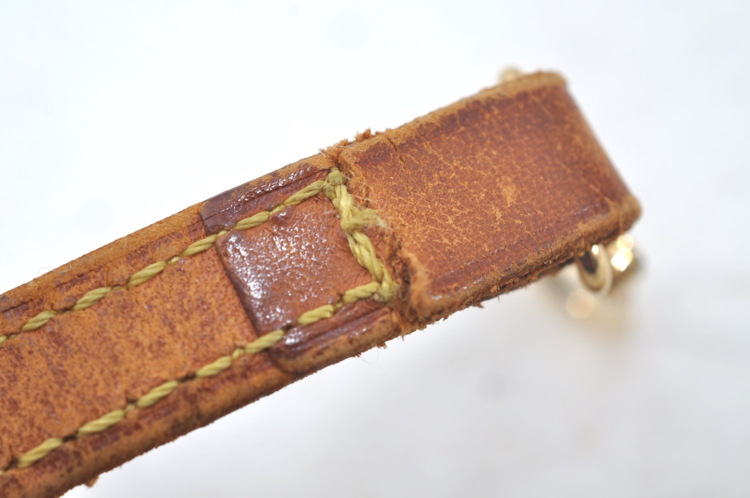 Authentic Louis Vuitton Leather Shoulder Strap 45.7