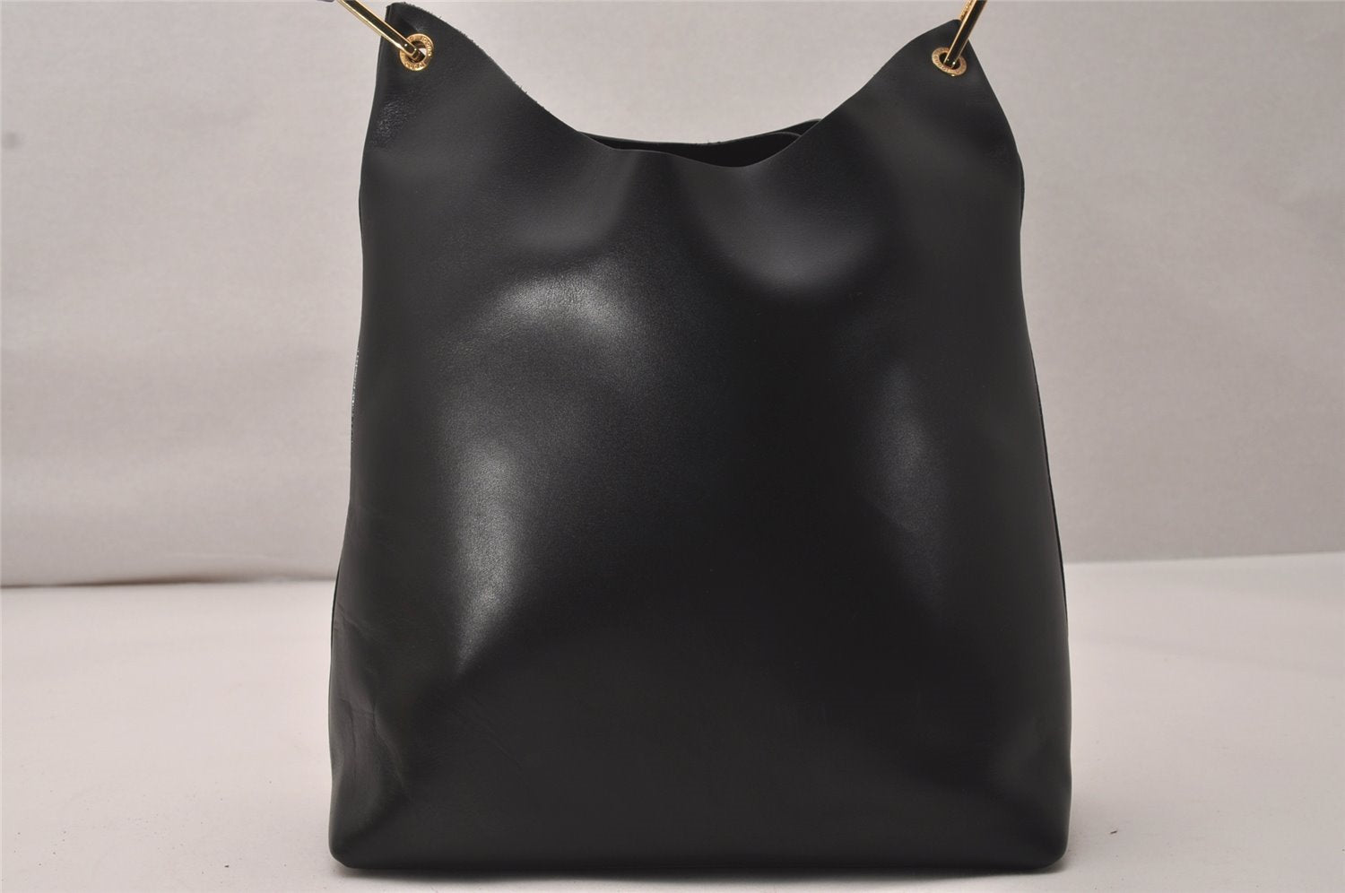 Authentic GUCCI Vintage Bamboo Shoulder Hand Bag Purse Leather Black 8040J