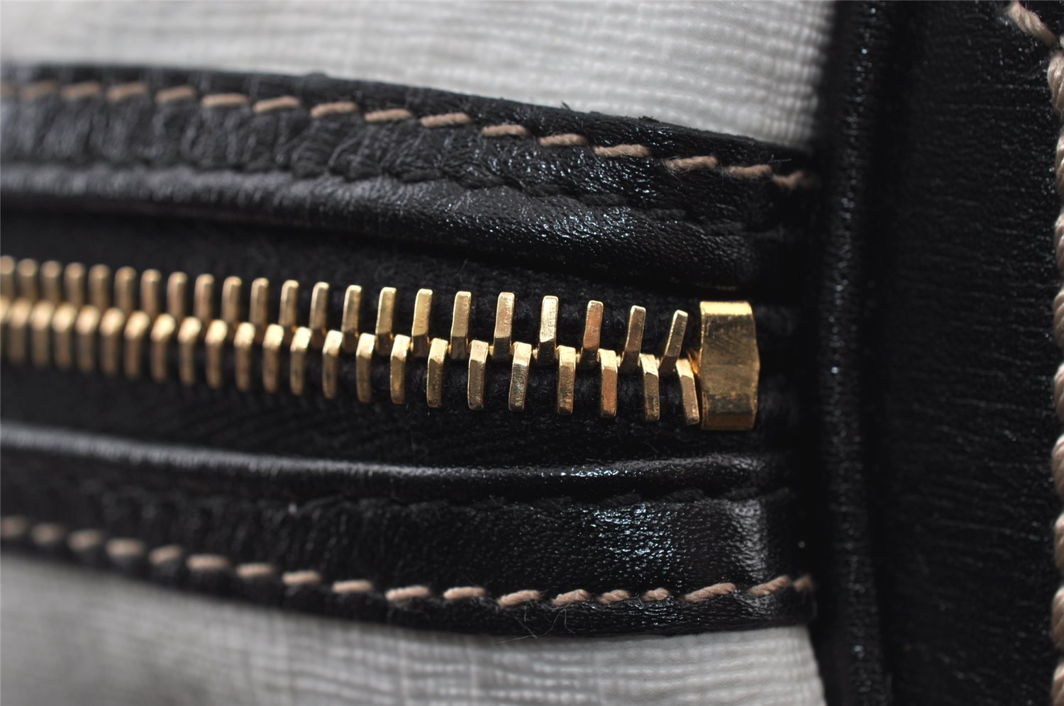 Authentic GUCCI Vintage Hand Boston Bag GG PVC Leather 193603 White 8048I