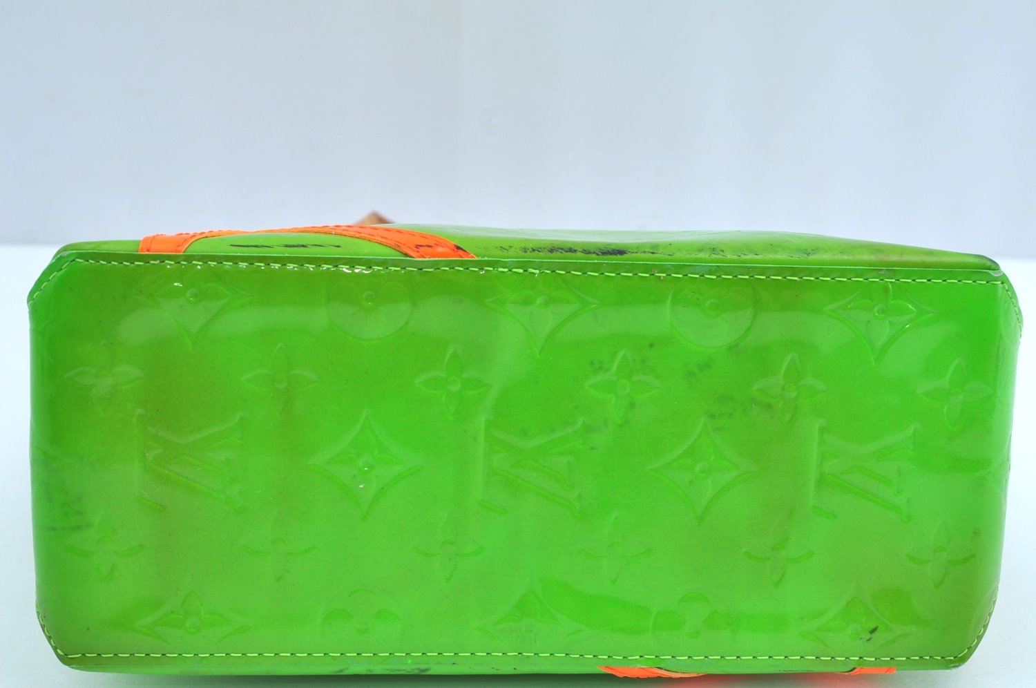 Authentic Louis Vuitton Vernis Fluo Reade PM Hand Bag M91904 Light Green 8049G