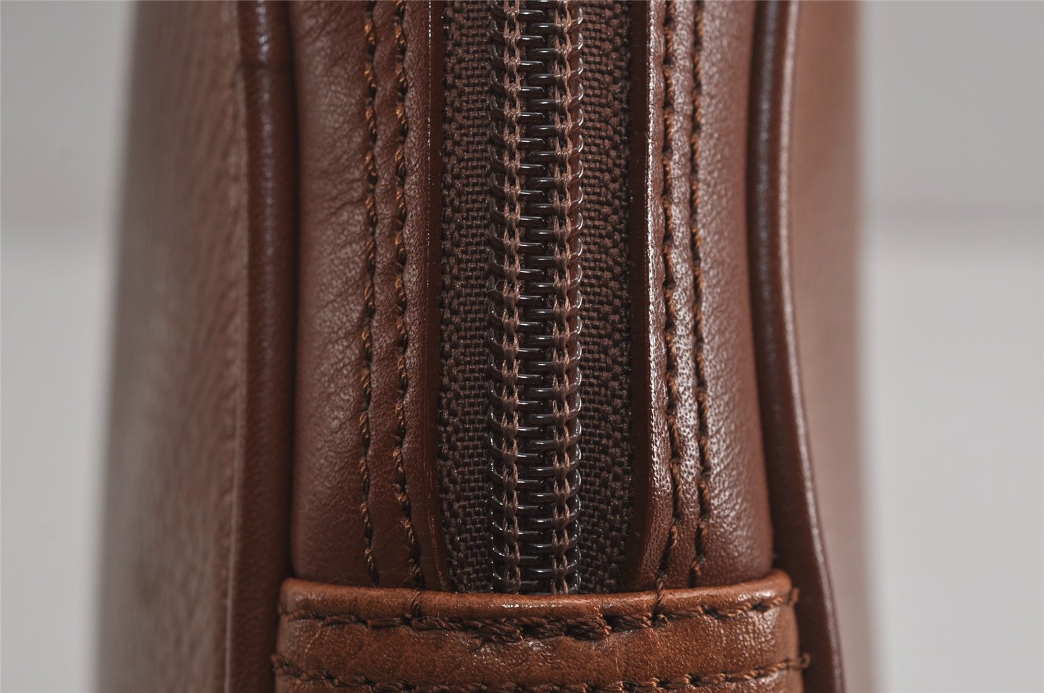 Authentic Burberrys Vintage Leather Clutch Hand Bag Purse Brown 8051J