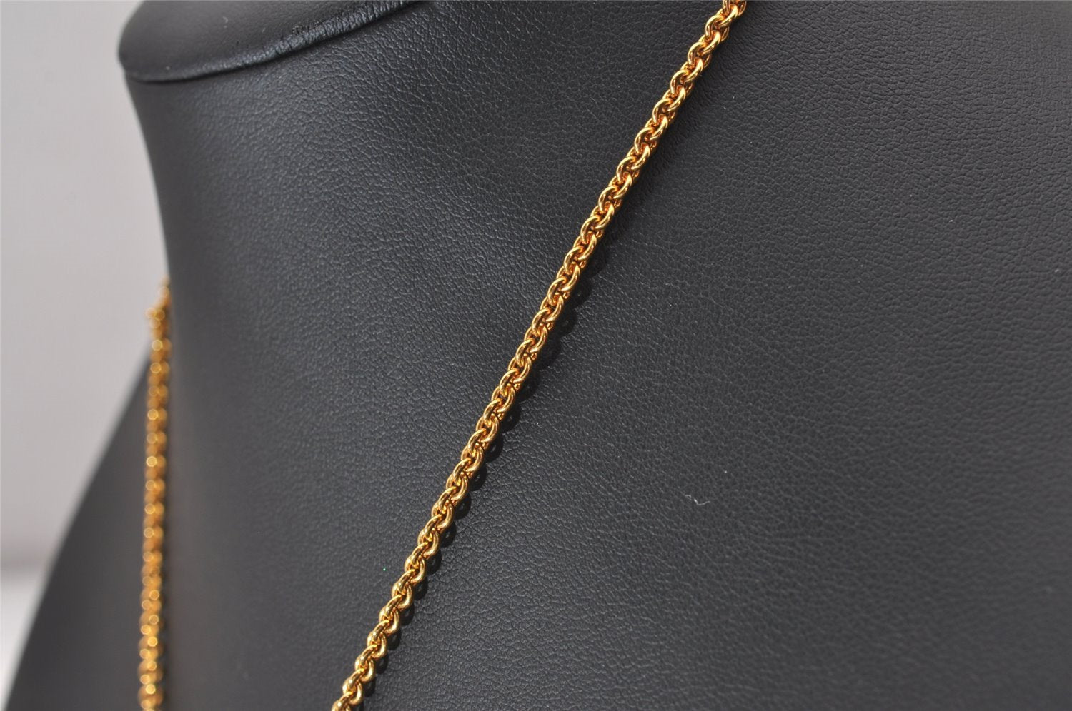 Authentic Christian Dior Gold Tone Chain Pendant Necklace CD 8053I