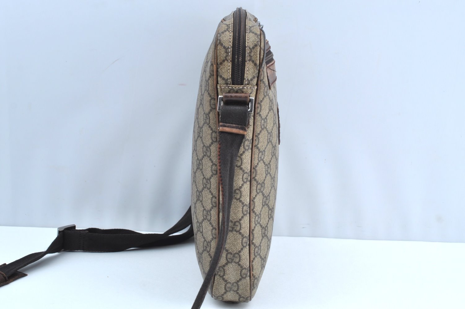 Authentic GUCCI Vintage Shoulder Cross Body Bag GG PVC Leather 92551 Brown 8061G