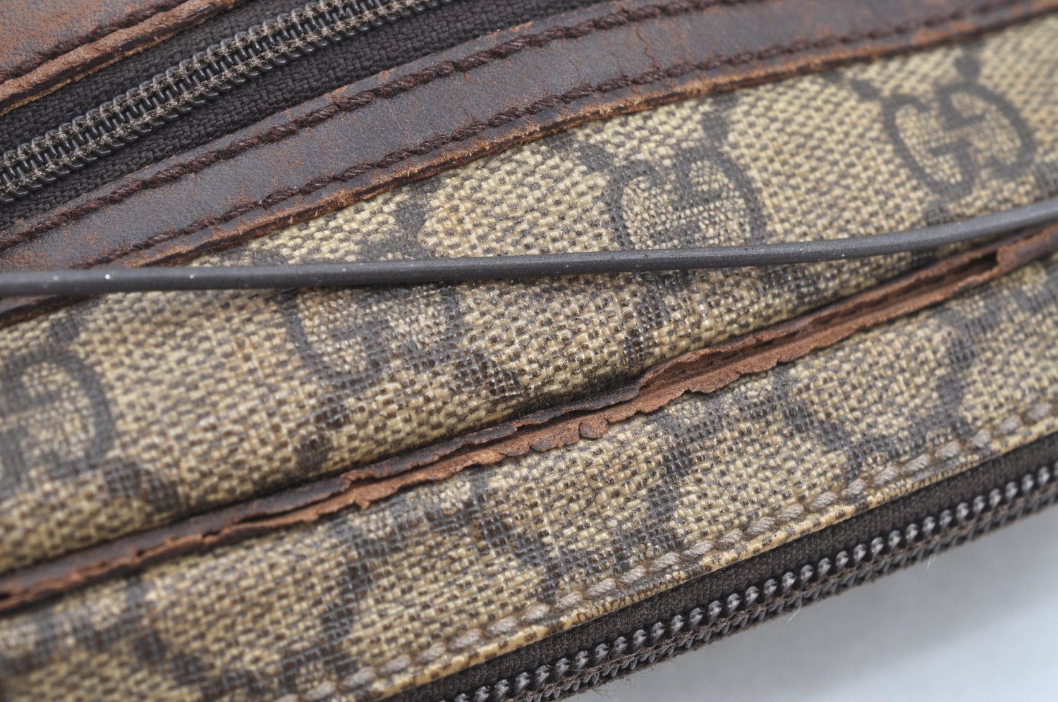 Authentic GUCCI Vintage Shoulder Cross Body Bag GG PVC Leather 92551 Brown 8061G