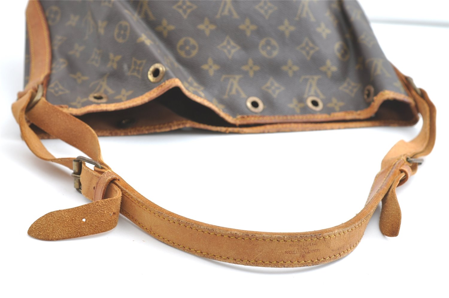 Authentic Louis Vuitton Monogram Petit Noe M42226 Shoulder Drawstring Bag 8063J