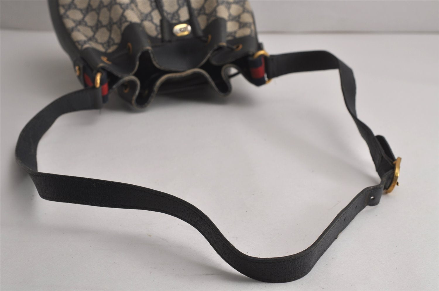 Authentic GUCCI Sherry Line Shoulder Drawstring Bag GG PVC Leather Navy 8066J