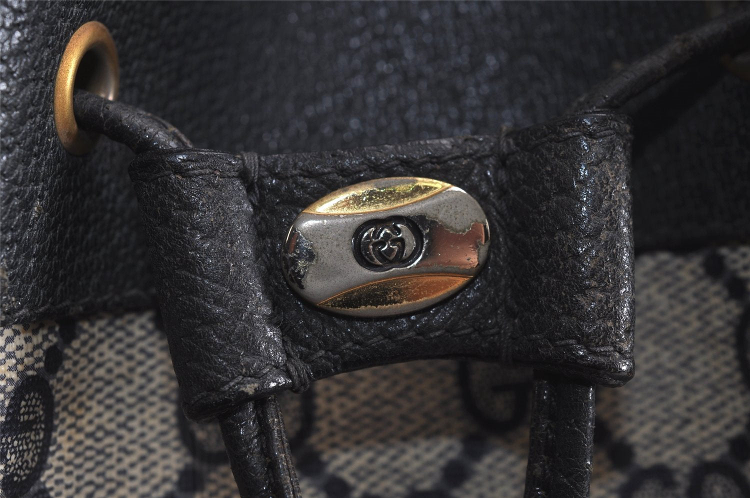 Authentic GUCCI Sherry Line Shoulder Drawstring Bag GG PVC Leather Navy 8066J
