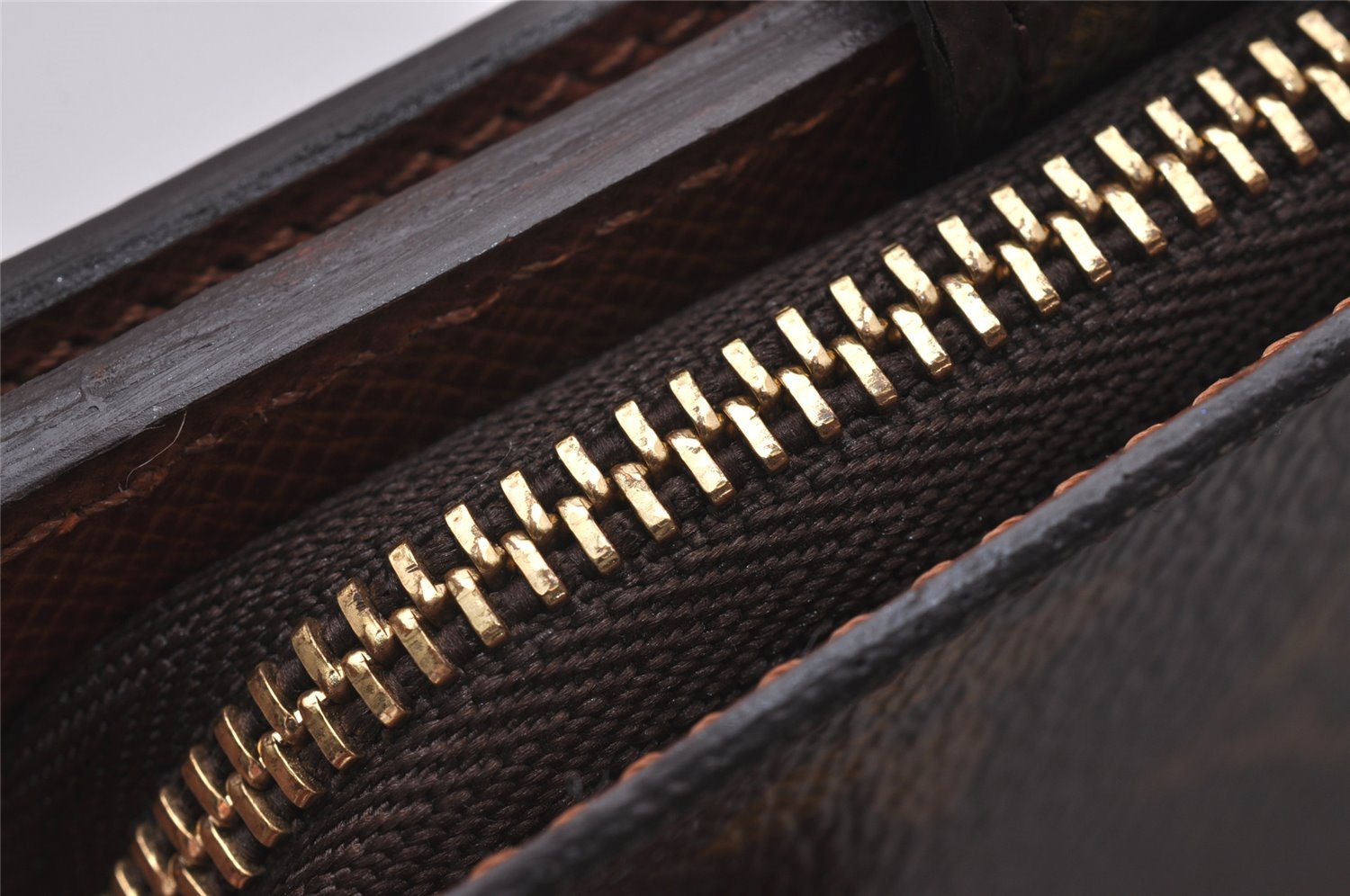 Authentic Louis Vuitton Monogram Compact Zip Bifold Wallet M61667 LV Box 8068I