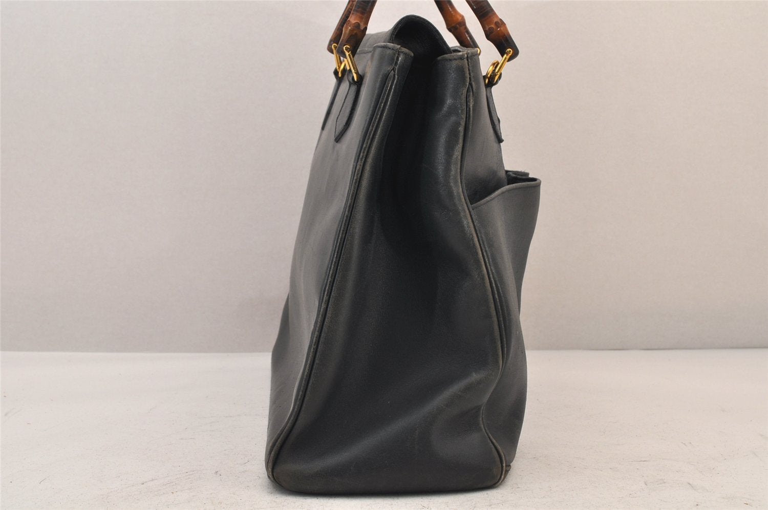 Authentic GUCCI Vintage Bamboo Shoulder Hand Bag Leather Navy Blue Junk 8068M