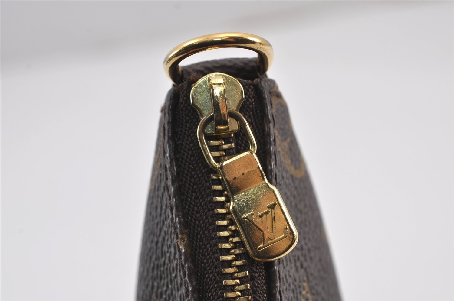 Authentic Louis Vuitton Monogram Pouch For Bucket GM LV 8070J