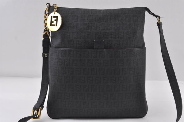 Authentic FENDI Zucchino Shoulder Cross Body Bag Purse PVC Leather Black 8074I