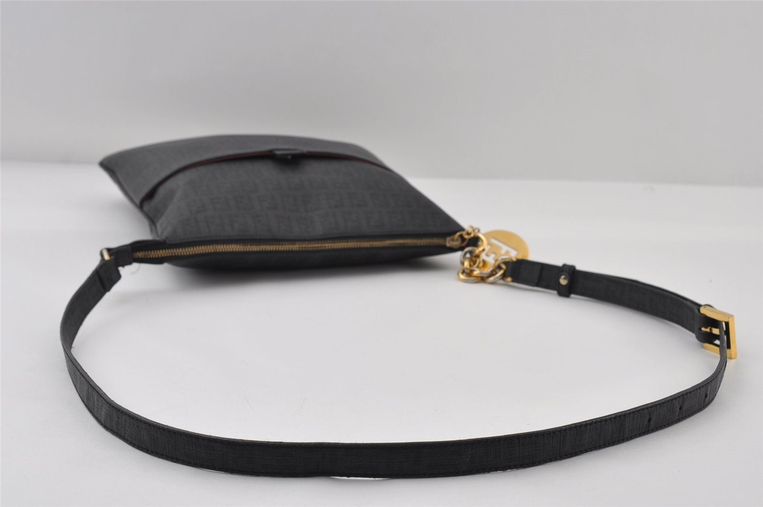 Authentic FENDI Zucchino Shoulder Cross Body Bag Purse PVC Leather Black 8074I