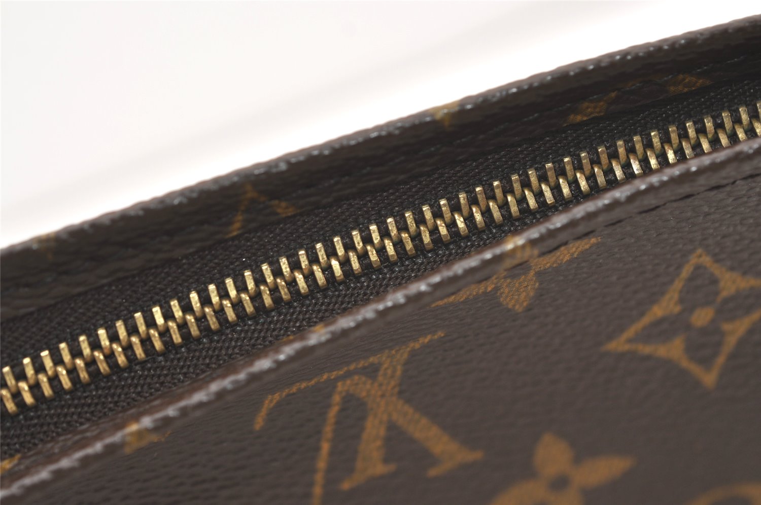 Authentic Louis Vuitton Monogram Poche Toilette 26 M47542 Cosmetics Pouch 8080J