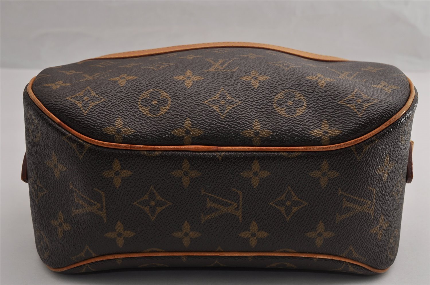 Authentic Louis Vuitton Monogram Blois Shoulder Cross Body Bag M51221 LV 8083I